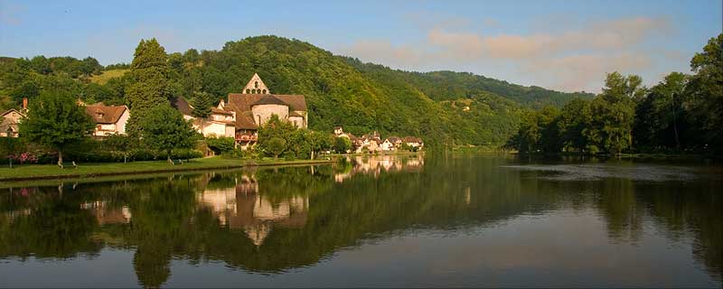 Walking tour in Dordogne